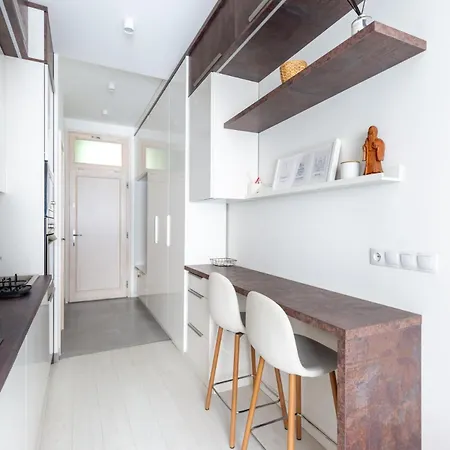 Apartment D30 Dohany