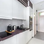 Apartment D30 Dohany